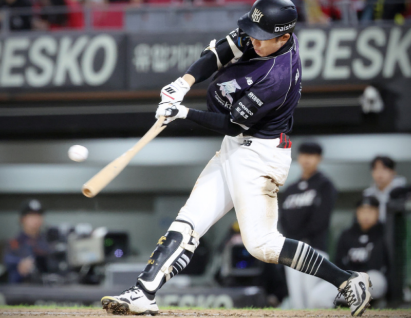 KBO 역사상 처음 보는 장면이 온다… 동반 200안타에 도전한다.