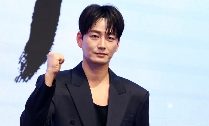 ‘대하사극 주연, 문무’ 이현욱 프로필 | 나이 키 학력 데뷔 MBTI 골드랜드 원경 샤크