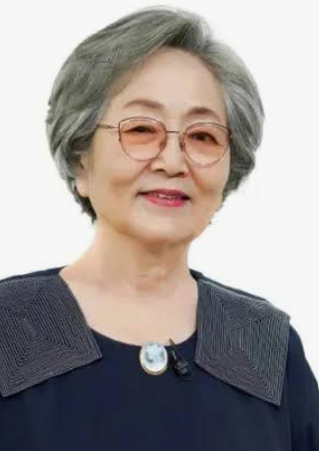 배우 김영옥 프로필 나이 몇 년생, 20대 후반부터 할머니 역할…88세에도 무대 서는 배우