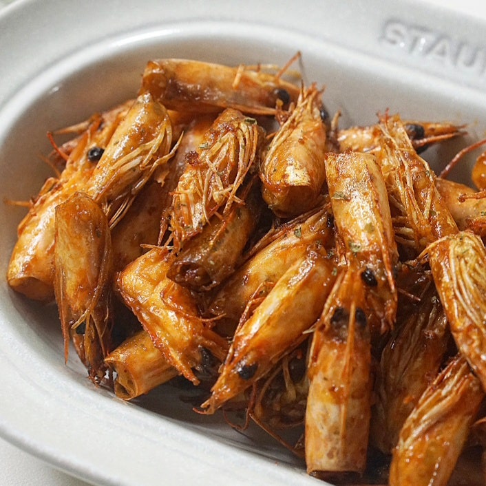 '새우 머리' 버리지 마세요! 간단 캠핑 요리 추천 새우머리 버터구이 레시피