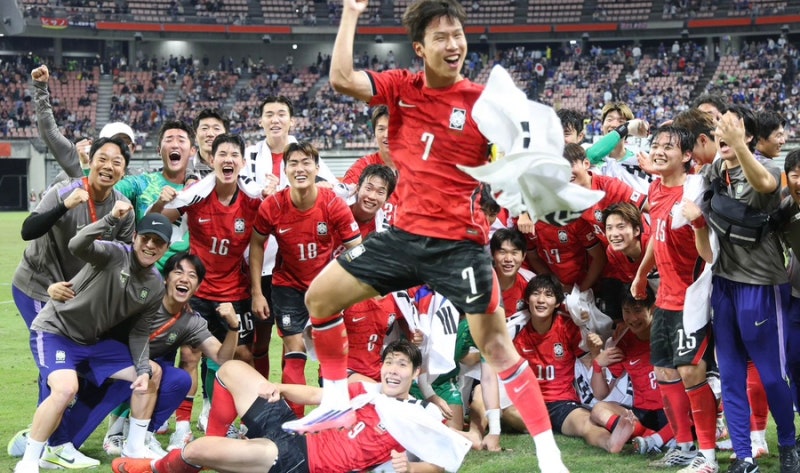 “日 꺾고 금메달!” 양민혁-배준호 군면제 확정…엄지성 결승골 →한국 축구 AG 4연패