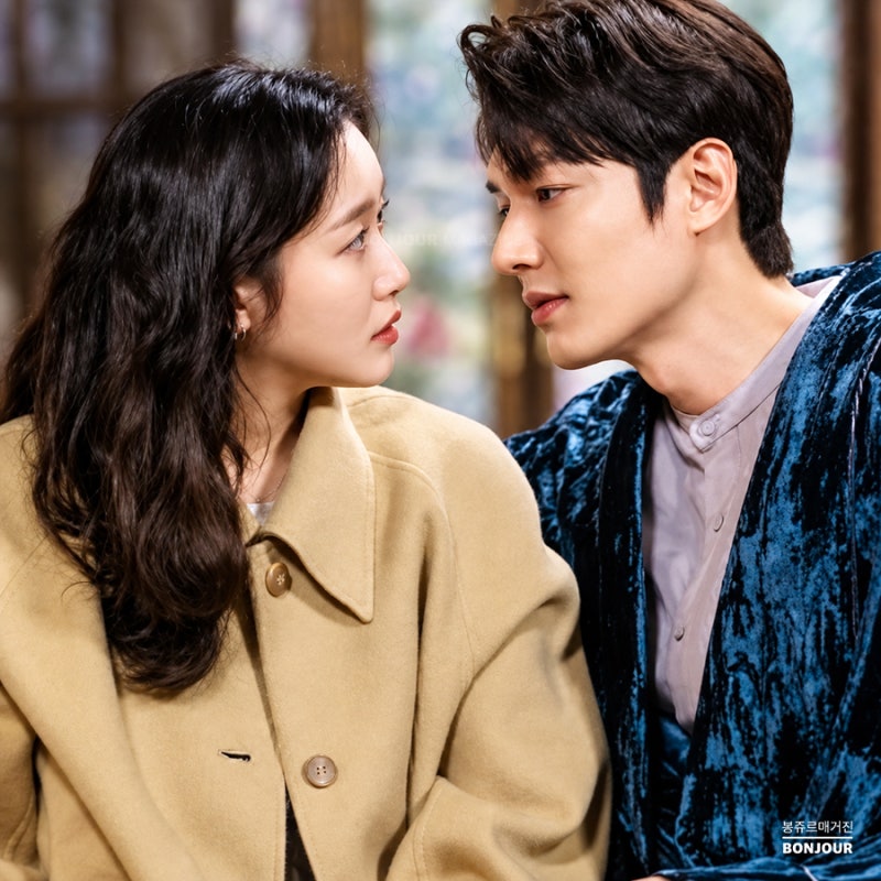 Expected great things from Lee Min-ho and Kim Go-eun, but the SBS drama's ratings halved and was controversial for PPL