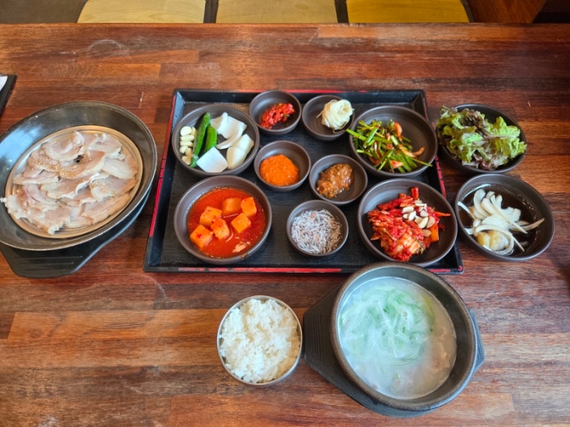 창원 북면 혼밥 맛집 명인돼지국밥 재방문 100000%(ft.사장님 왕친절하심)