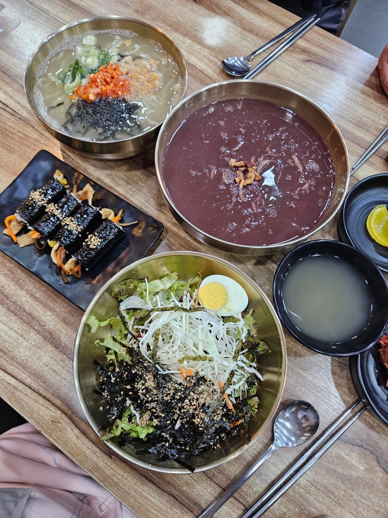 동래 칼국수 6천 원의 행복 매생이면과 깊은 국물 맛에 반한 온천장역 맛집 온천역칼국수
