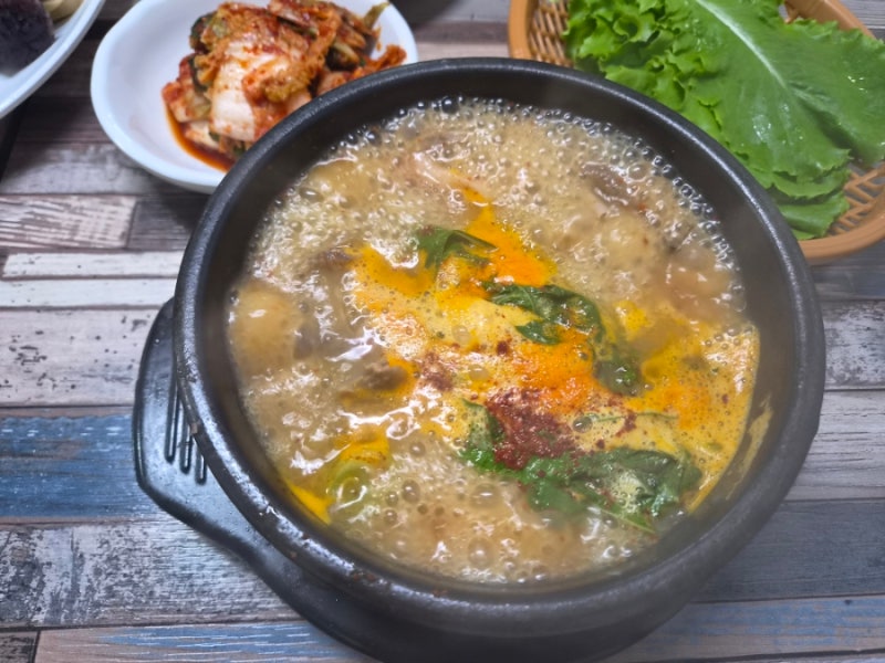 공덕역 맛집 족발골목 맛집 [한방족발] 순대국 후기(순대 · 수육 · 간 서비스!?)