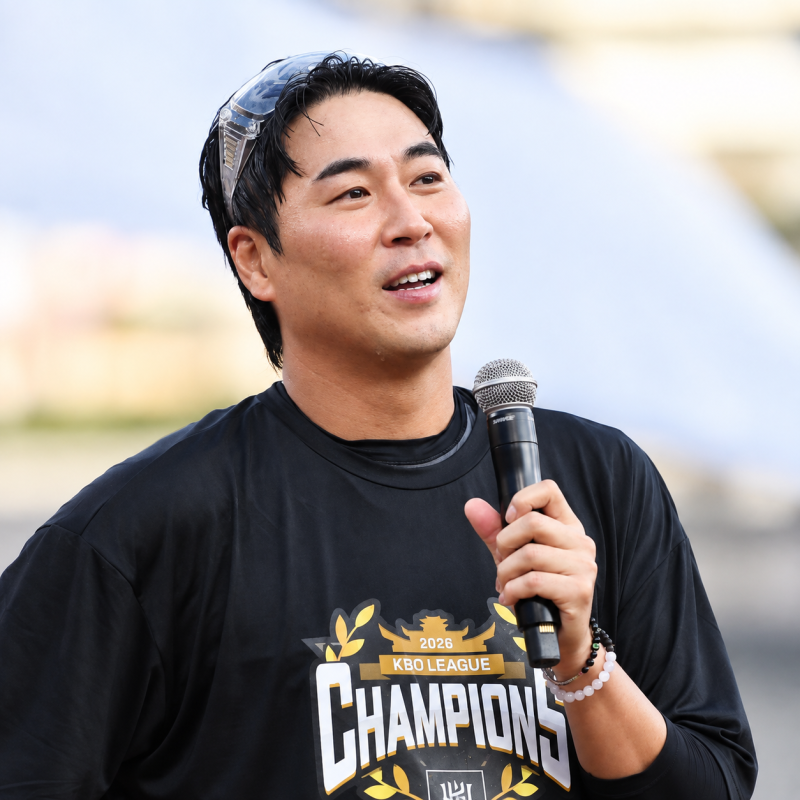 ‘LG에서도 삼성에서도 못해봤다’ 41세 우규민이 KT에서 처음 맛본 정규리그 우승(KBO)