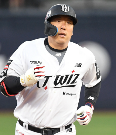 "계약금만 65억원 188cm 메이저리그 국가대표 타자" 김현수 근황, 38세에도 이어지는 ‘타격 기....