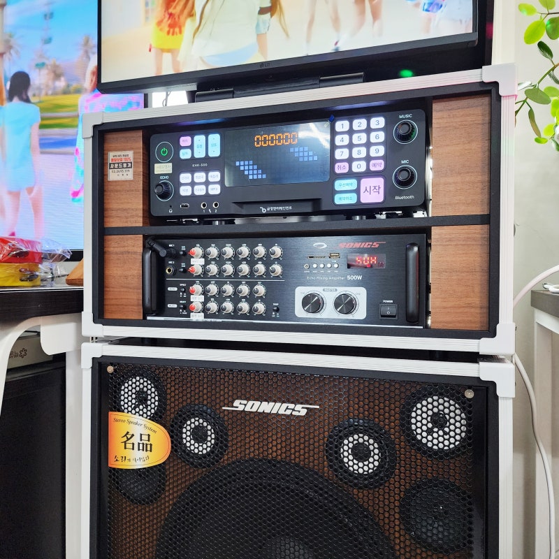 금영 KHK-500 가정용 반주기 탑재된 프리미엄 노래방기계 소닉스 MG-S8000 올인원 세트 사용 후기....