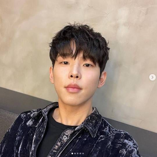 폴킴 너를 만나 환호성 지르던 시절을 지나 라디오 BJ까지