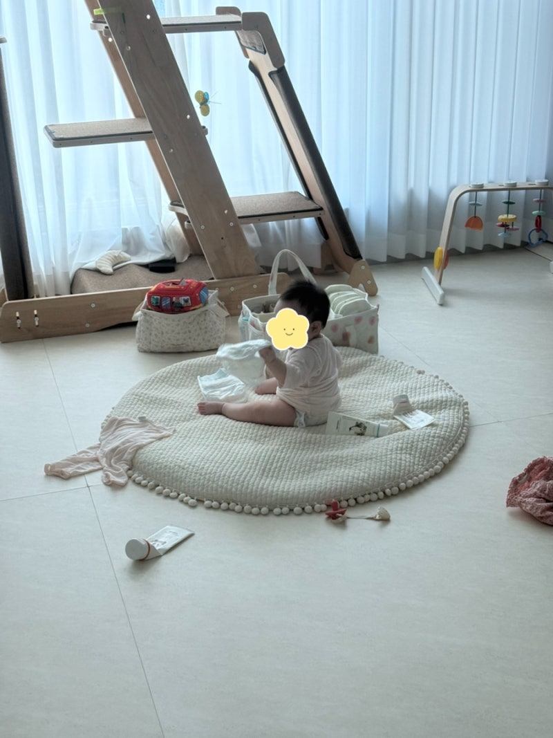 아기 원형러그 필요할까? 층간소음매트 있어도 잘 쓴 포근나라 원형러그 후기