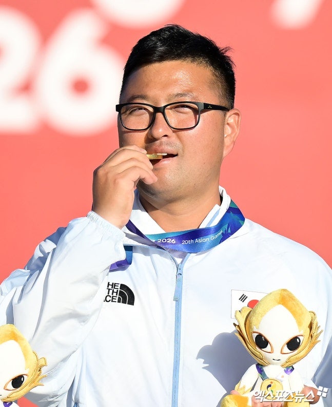 “금메달만 5개” 김우진 선수, 은퇴하면 매달 받는 돈이 이 정도라고?