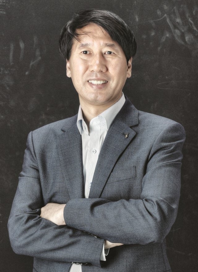 2,983억원 저리 대여에 '해당사항 없음' 기재…이종근 명륜당 회장 앞에 놓인 공정위 148억원 ....