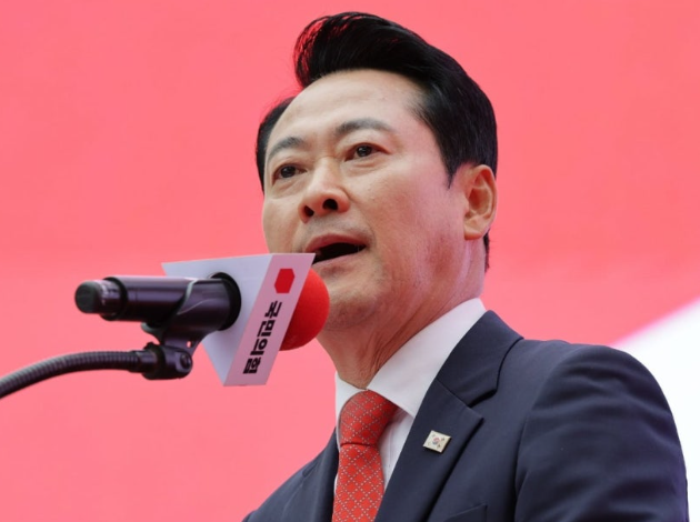 [속보] 장동혁 오늘 육영수 생가 찾는다…영화 ‘암살자(들)’ 논란 정면 겨냥