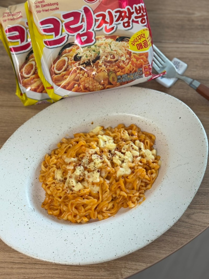매콤한라면 오뚜기 크림진짬뽕! 야식 매콤볶음면 추천