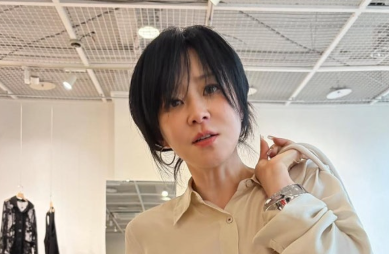 "5억 기부하고 친구 집살이 중?" 49세 최강희, 매일 아침 '친구 어머니 룸서비스' 받는 근황