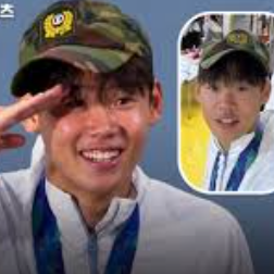"팬이 준 모자였지만…" 뉴캐슬 박승수 '전역모 논란' 결국 고개 숙였다! 양민혁·이기혁도 연....