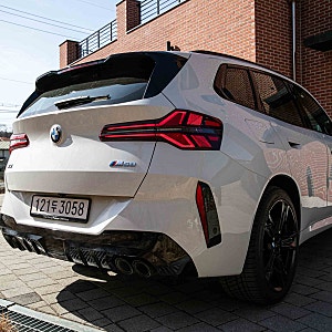 "398마력도 충분했는데 이제 443마력?" 2027 BMW X3 M50 출력 높아졌다!