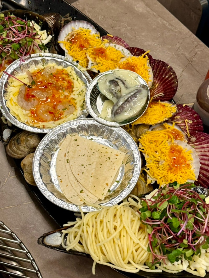 청춘조개 을왕리본점 을왕리조개구이 무한리필 꽃게구이 꽃게찜 인천 영종도 파라다이스 인....