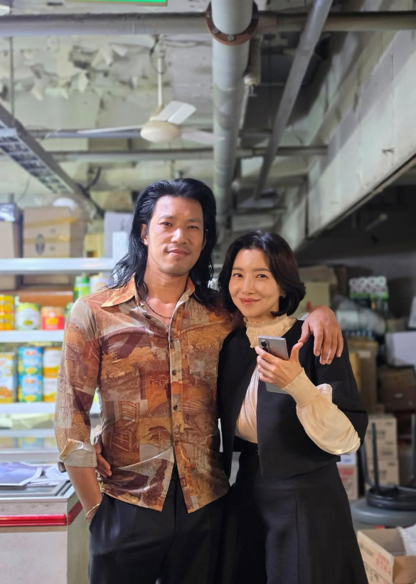 '나혼산' 김민·윤세아 밀착 투샷 공개, 드라마 '포핸즈'가 연결해 준 훈훈한 인연 총정리