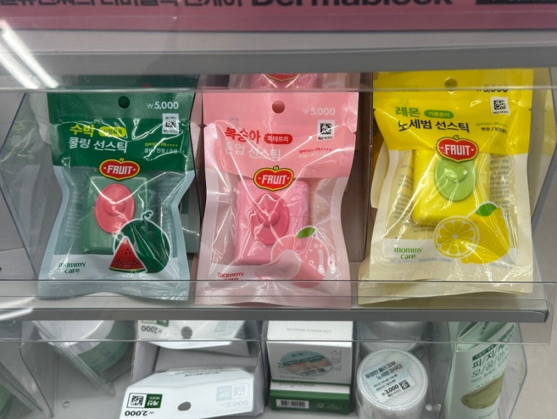 다이소 선스틱 추천 종류 가격 비교! 마미케어부터 김정문알로에까지 총정리 ☀️