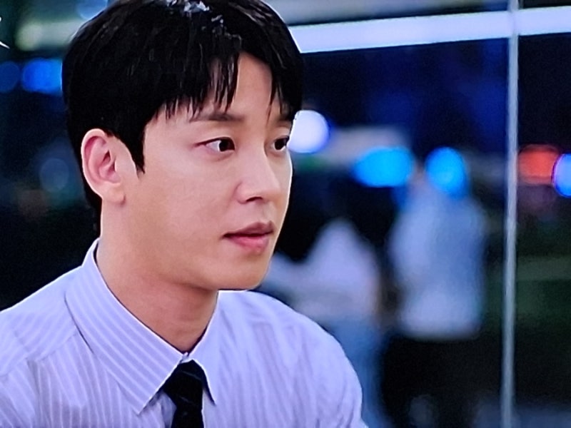 욕망의 덫 설정환 아픈 엄마 외면한 약혼녀에 분노 전혜원에게 점점 끌렸다
