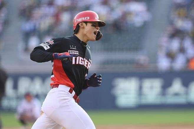 이게 김도영이다” 9회 2사에 터진 42호…고우석 155㎞ 직구가 뒤집혔다
