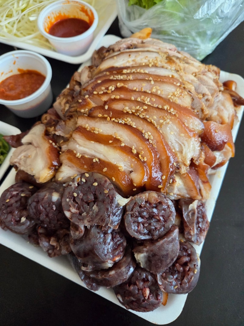 용인중앙시장 순대골목 이천왕족발｜족발 소자 3만원 포장, 순대까지 푸짐했던 구성