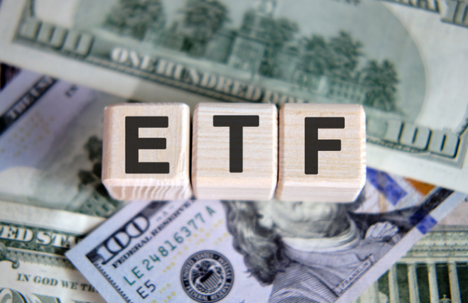 삼성전자 SK하이닉스 넘어 반도체 소부장 ETF 랠리, 한 달 수익률 20% 넘긴 이유