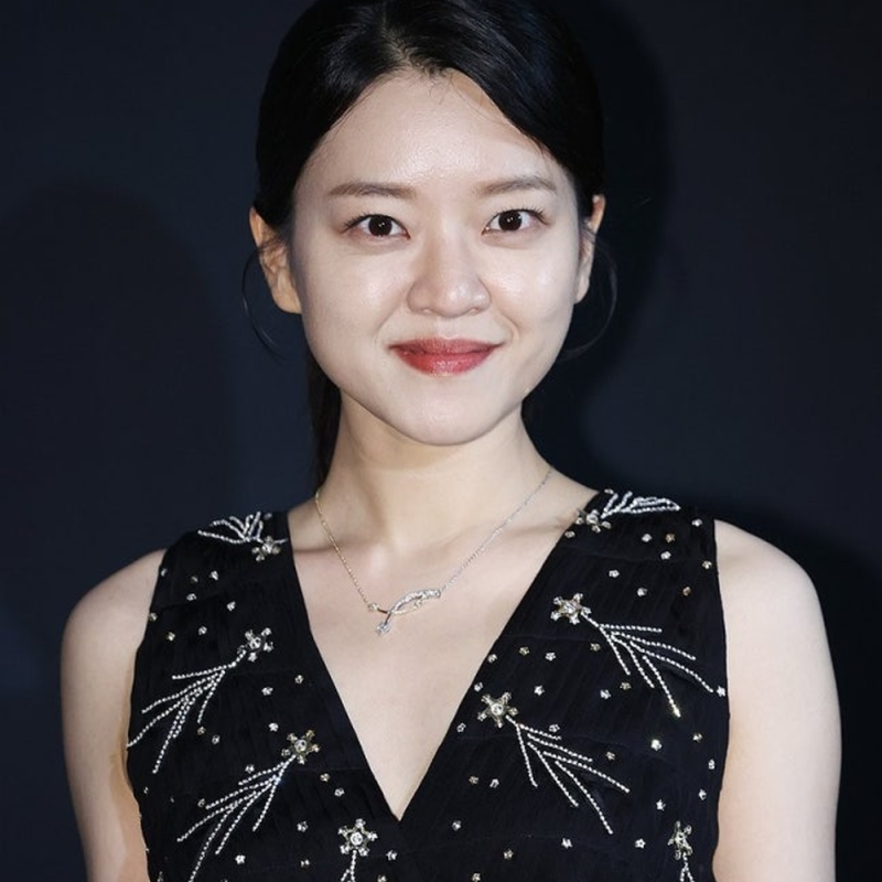 고아성 영화 행보, 부산국제영화제 올해의 배우상 심사위원과 화보 비하인드