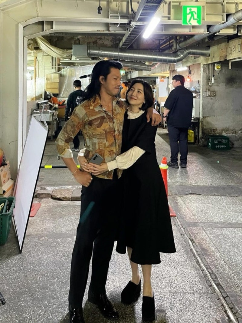둘이 사귀나..윤세아, 김민 허리에 손 두르고 달달 투샷