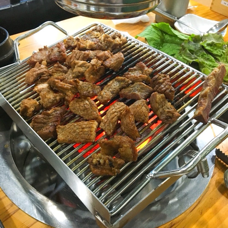 광주첨단고기집 금동참숯화로구이 광주첨단점 l 직접 구워주는 가성비 좋은 고기집