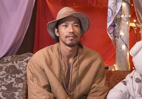 나혼산 김민 구옥집 발전기 연출 주작 논란 로드뷰 전봇대 보인다