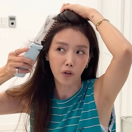 여자 연예인의 풍성한 머리숱 비법, 샴푸 후 꼭 한다는 채정안 탈모방지 관리법