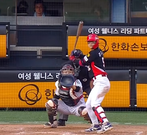 [KIA타이거즈]9회 역전 스리런, 김도영 42호 홈런이 보여준 홈런왕 존재감(KBO)