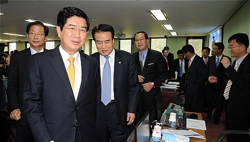 레버리지 ETF 샀다가 2.3조 날렸다는데… 결국 원금도 못 찾는다고?