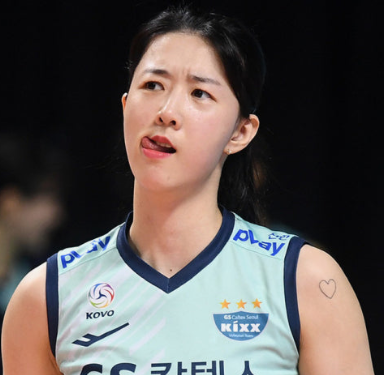 배구선수 강소휘, 여자부 연봉 퀸… 한국도로공사의 국가대표 에이스