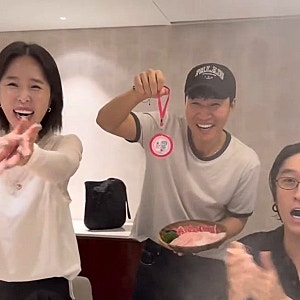 "김종민 임산부 배지" 신지&빽가 화들짝!!!조카 생기나??? {관련 뉴스 정리}