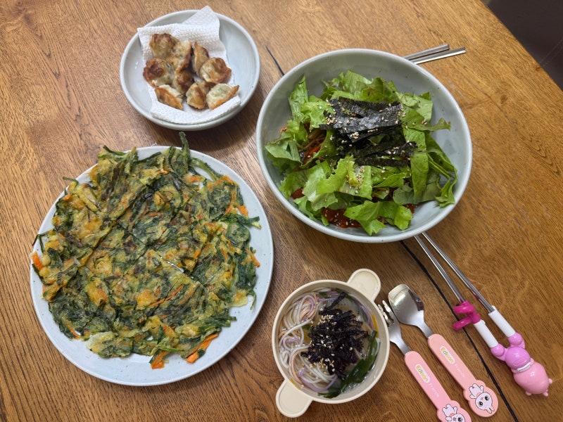 [워킹맘 밥상기록] 6월 2주차, 아들의 생일상, 부추전/제육볶음 선물도시락, 김밥말기, 주말엔....