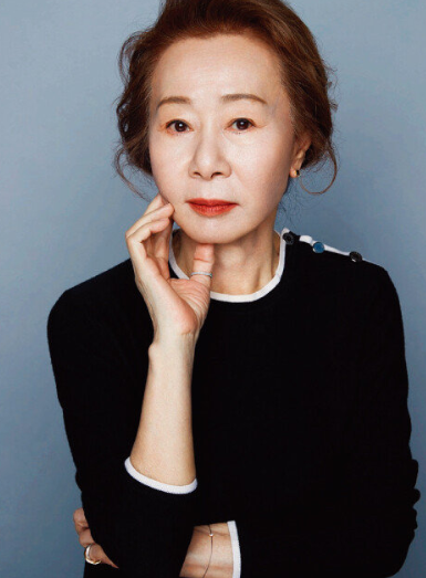'79세' 윤여정, 20살 연하남과.. 상대 정체 알고 보니