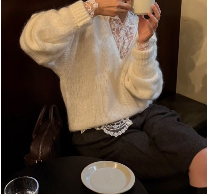 “이거 하나 입었을 뿐인데…” 요즘 레이스 나시를 찾는 이유