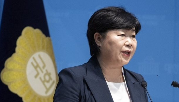 [속보] <b>서영교</b> “<b>암살자</b>(들) 작품성 최고”…<b>추미애</b> “6년 전 검찰세....