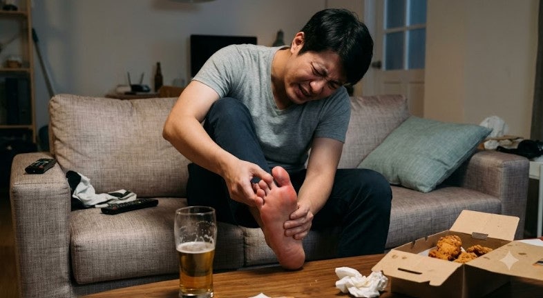바람만 스쳐도 아픈 '통풍', 원인, 치료법, 피해야 할 영양제까지 총정리