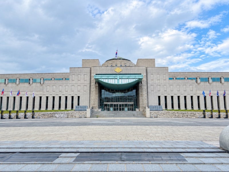 [아이와 가볼 만한 곳] 웅장한 야외 전시와 무료 어린이박물관까지! '용산 전쟁기념관' 완벽 ....