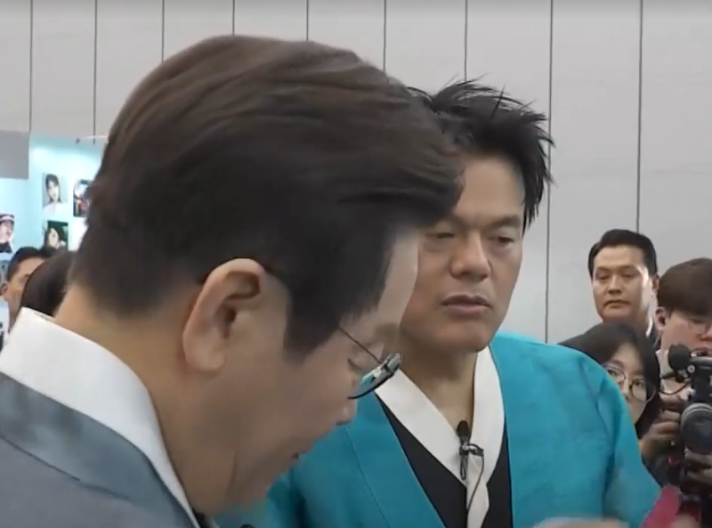 박진영 “무보수라더니 월 200만원?”…국감 앞두고 직접 밝힌 이유