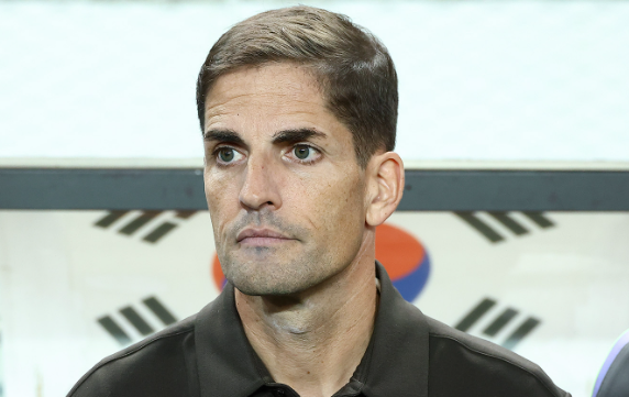 [축구/A매치] "손흥민-오현규 투톱, 이대로 괜찮나?" 우즈벡전 앞둔 모레노호, 이강인 중앙 이....
