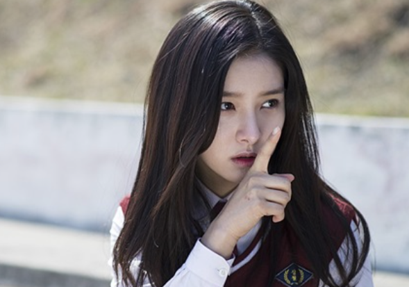 “수지·손예진보다 높은 순위?” 해외 온라인 투표에서 놀라운 결과를 보여준 여배우의 근....