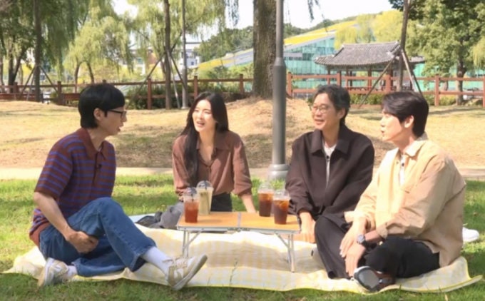 '비밀의 숲' 유재명, 유재석에게 "부담스러우시겠지만 동생입니다" 했는데… 60세로 본다는 ....