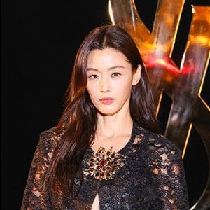 "내가 알던 전지현 맞아?" 파리 패션쇼 사진 '급노화' 논란, 알고 보니 반전
