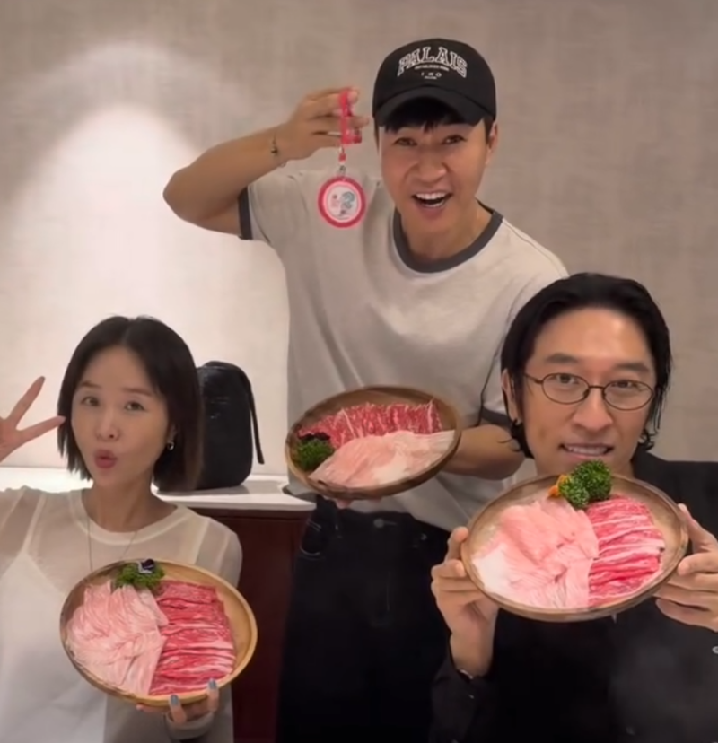 김종민 아빠 된다 11세 연하 아내 임신 17주차 임산부 뱃지 공개