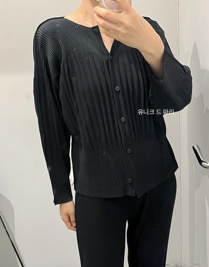Re-stock/ 재입고) 믹스 파인니트 케시 플리츠 가디건/ 미 이세이미야케 me Issey Miyake 정품 구매....
